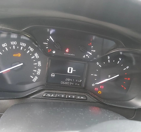 Citroen C3 cena 39400 przebieg: 68000, rok produkcji 2018 z Wieluń małe 92